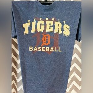 DETROIT TIGERS baseball tee